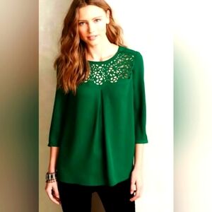 HD In Paris for Anthropologie Dara Tee Laser Cut Blouse Green Size 6